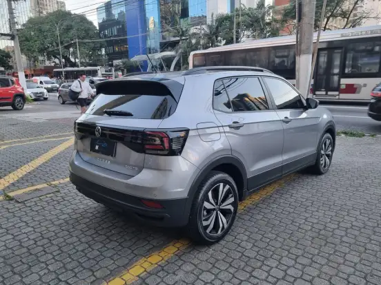 VOLKSWAGEN-T-CROSS-1.0 200 TSI TOTAL FLEX AUTOMÁTICO VOLKSWAGEN-T-CROSS-2023