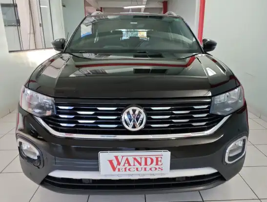 VOLKSWAGEN-T-CROSS-2021