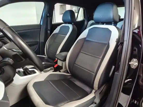 VOLKSWAGEN-T-CROSS-2021