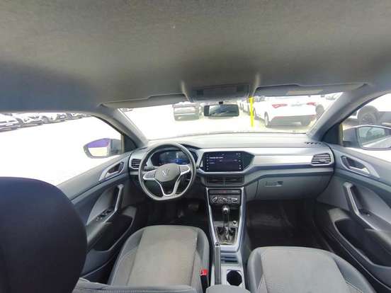 VOLKSWAGEN-T-CROSS-2024