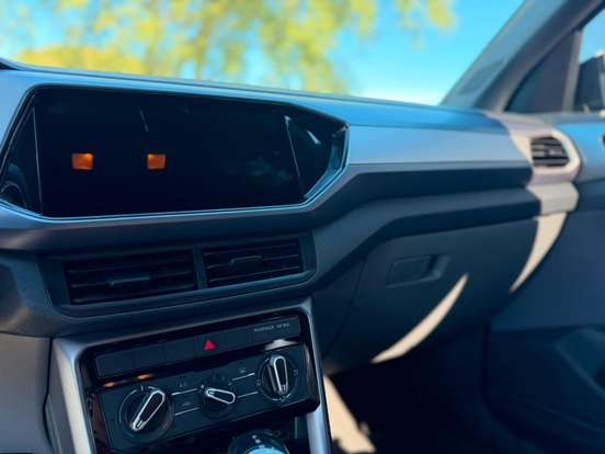 VOLKSWAGEN-T-CROSS-2023