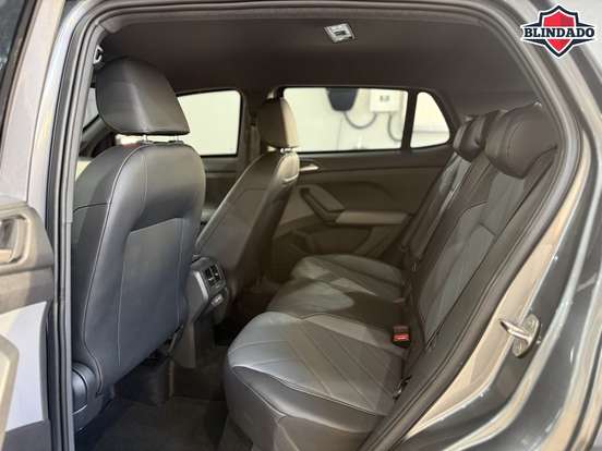 VOLKSWAGEN-T-CROSS-2025