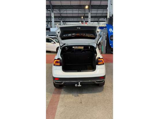 VOLKSWAGEN-T-CROSS-2021