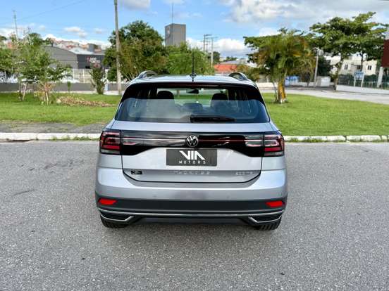 VOLKSWAGEN-T-CROSS-2024