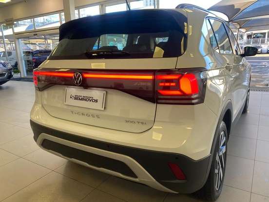VOLKSWAGEN-T-CROSS-1.0 200 TSI TOTAL FLEX COMFORTLINE AUTOMÁTICO VOLKSWAGEN-T-CROSS-2024