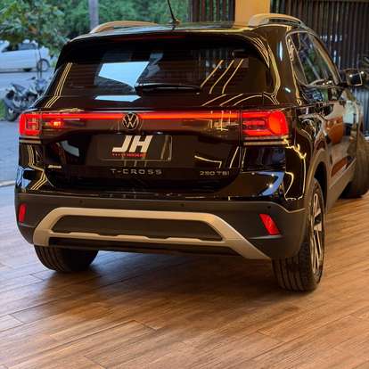VOLKSWAGEN-T-CROSS-2024