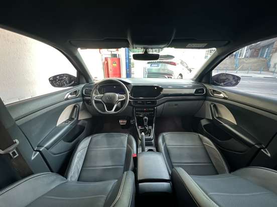 VOLKSWAGEN-T-CROSS-2022