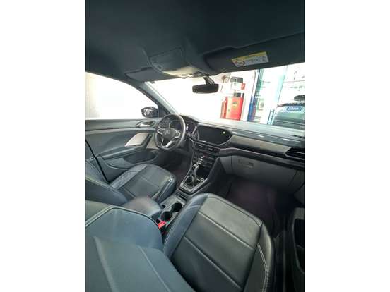 VOLKSWAGEN-T-CROSS-1.4 250 TSI TOTAL FLEX HIGHLINE AUTOMÁTICO VOLKSWAGEN-T-CROSS-2022