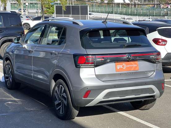 VOLKSWAGEN-T-CROSS-2024