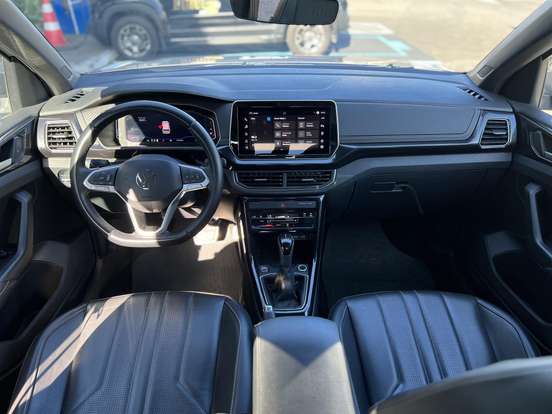 VOLKSWAGEN-T-CROSS-2024