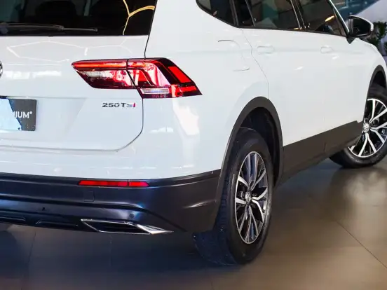VOLKSWAGEN-TIGUAN-1.4 250 TSI TOTAL FLEX ALLSPACE TIPTRONIC VOLKSWAGEN-TIGUAN-2019