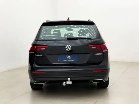 VOLKSWAGEN-TIGUAN-2019