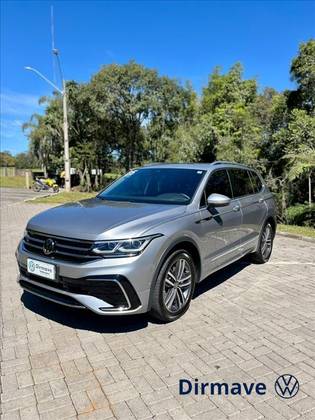 VOLKSWAGEN TIGUAN 2.0 300 TSI GASOLINA ALLSPACE R-LINE AUTOMÁTICO