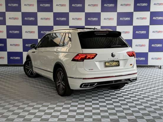 VOLKSWAGEN-TIGUAN-2.0 300 TSI GASOLINA ALLSPACE R-LINE AUTOMÁTICO VOLKSWAGEN-TIGUAN-2024