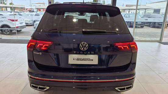VOLKSWAGEN-TIGUAN-2.0 300 TSI GASOLINA ALLSPACE R-LINE AUTOMÁTICO VOLKSWAGEN-TIGUAN-2024