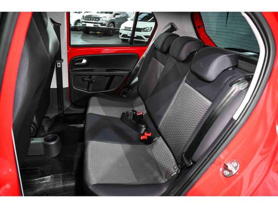 VOLKSWAGEN-UP-2017