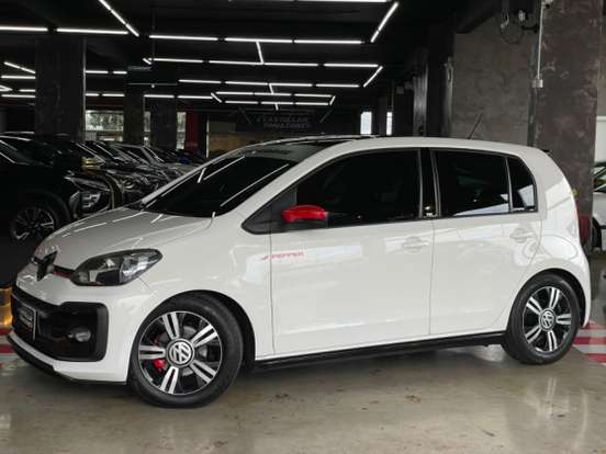 VOLKSWAGEN-UP-2018