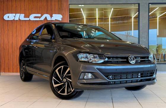 VOLKSWAGEN VIRTUS 1.0 200 TSI HIGHLINE AUTOMÁTICO