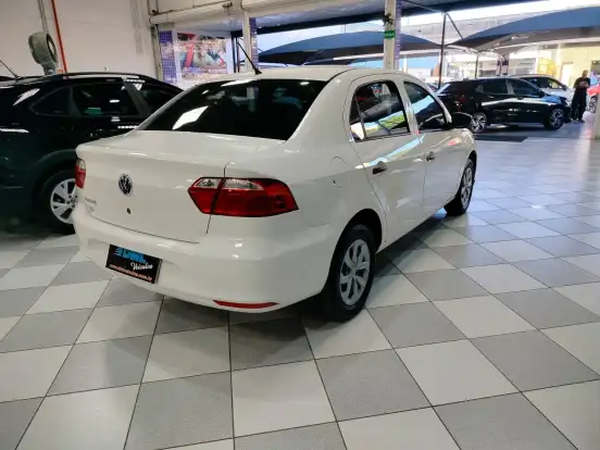 VOLKSWAGEN-VOYAGE-2022