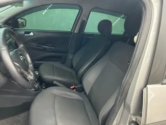 VOLKSWAGEN-VOYAGE-1.6 MSI TOTALFLEX TRENDLINE 4P MANUAL VOLKSWAGEN-VOYAGE-2018