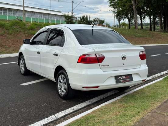 VOLKSWAGEN-VOYAGE-1.0 12V MPI TOTALFLEX 4P MANUAL VOLKSWAGEN-VOYAGE-2021