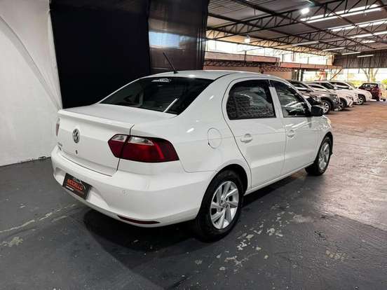 VOLKSWAGEN-VOYAGE-2022