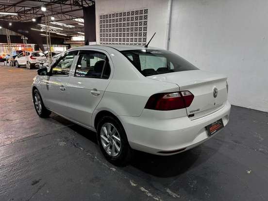 VOLKSWAGEN-VOYAGE-1.0 12V MPI TOTALFLEX 4P MANUAL VOLKSWAGEN-VOYAGE-2022