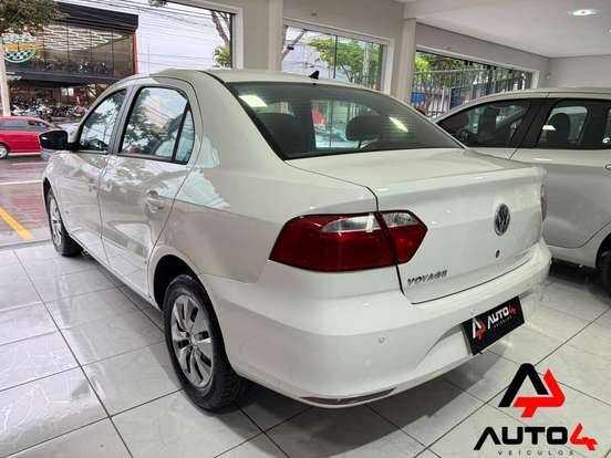 VOLKSWAGEN-VOYAGE-1.0 MI CITY 8V FLEX 4P MANUAL VOLKSWAGEN-VOYAGE-2014