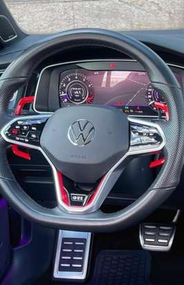 VOLKSWAGEN-GOLF-2019