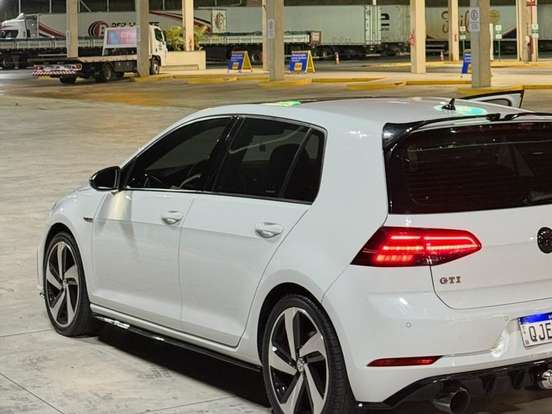 VOLKSWAGEN-GOLF-2.0 350 TSI GASOLINA GTI DSG VOLKSWAGEN-GOLF-2019