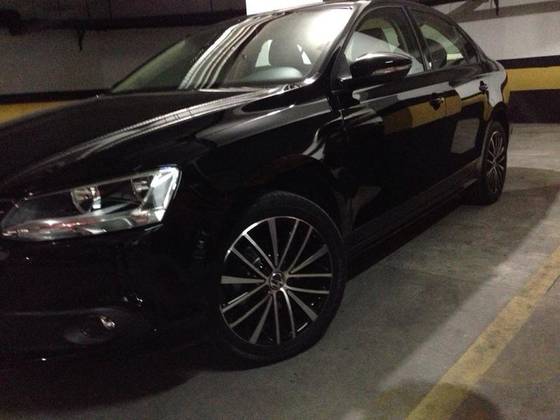 VOLKSWAGEN JETTA 2.0 COMFORTLINE FLEX 4P TIPTRONIC