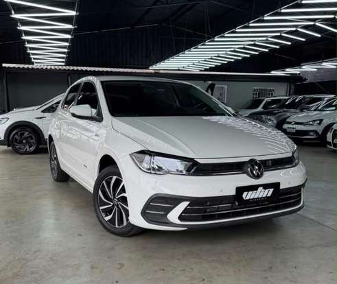VOLKSWAGEN-POLO-2024