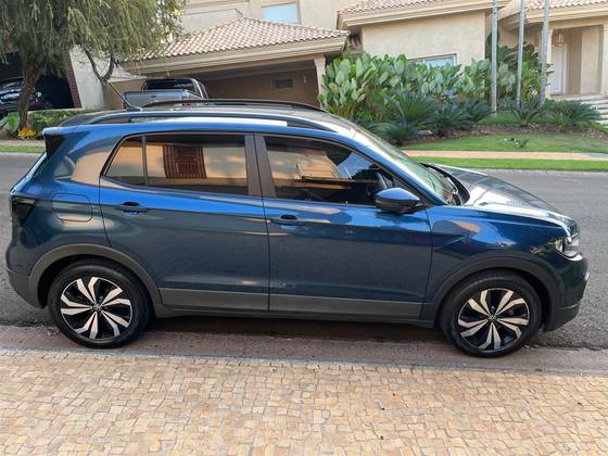 VOLKSWAGEN T-CROSS 1.0 200 TSI TOTAL FLEX AUTOMÁTICO