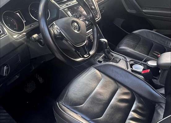 VOLKSWAGEN-TIGUAN-2019