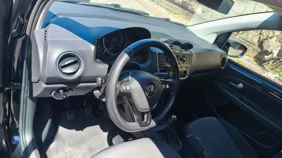 VOLKSWAGEN-UP-2017