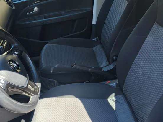 VOLKSWAGEN-UP-1.0 TSI MOVE UP 12V FLEX 4P MANUAL VOLKSWAGEN-UP-2017