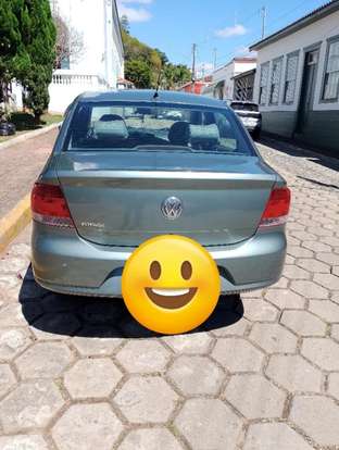 VOLKSWAGEN-VOYAGE-2010