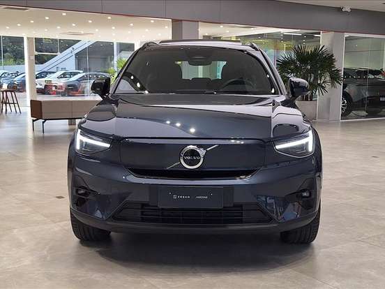 VOLVO-EX40-P8 RECHARGE TWIN ELECTRIC ULTRA BLACK EDITION AWD VOLVO-EX40-2026