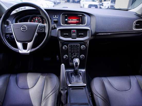 VOLVO-V40-2.0 T4 CROSS COUNTRY GASOLINA 4P AUTOMÁTICO VOLVO-V40-2017