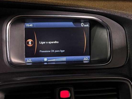 VOLVO-V40-2.0 T4 DYNAMIC TURBO GASOLINA 4P AUTOMÁTICO VOLVO-V40-2013