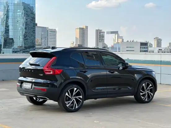 VOLVO-XC40-2.0 T5 GASOLINA R-DESIGN AWD GEARTRONIC VOLVO-XC40-2019
