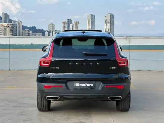 VOLVO-XC40-2.0 T5 GASOLINA R-DESIGN AWD GEARTRONIC VOLVO-XC40-2019