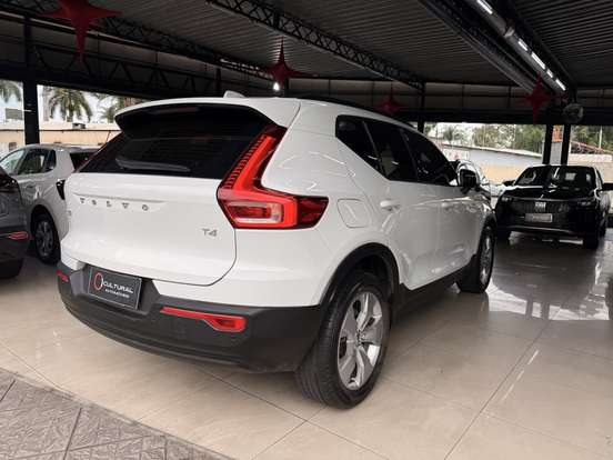 VOLVO-XC40-2.0 T4 GASOLINA GEARTRONIC VOLVO-XC40-2018