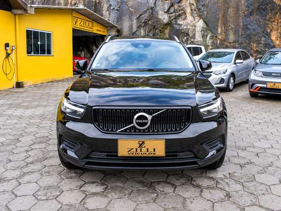 VOLVO-XC40-2.0 T4 GASOLINA GEARTRONIC VOLVO-XC40-2019