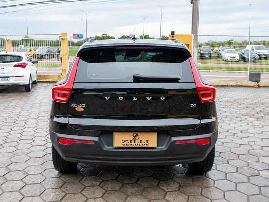 VOLVO-XC40-2.0 T4 GASOLINA GEARTRONIC VOLVO-XC40-2019