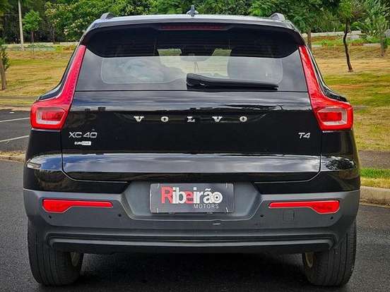 VOLVO-XC40-2.0 T4 GASOLINA GEARTRONIC VOLVO-XC40-2018
