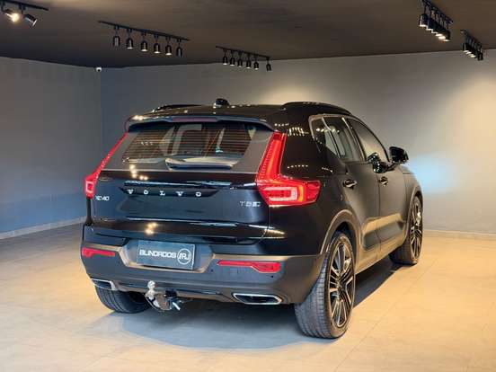 VOLVO-XC40-2.0 T5 GASOLINA R-DESIGN AWD GEARTRONIC VOLVO-XC40-2019