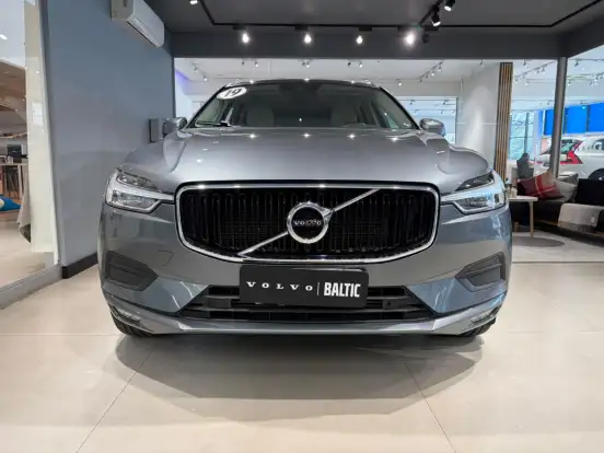 VOLVO-XC60-2.0 T5 GASOLINA MOMENTUM AWD GEARTRONIC VOLVO-XC60-2018