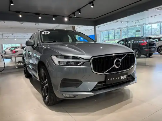 VOLVO-XC60-2018