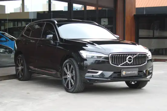 VOLVO-XC60-2021